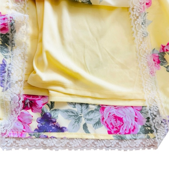 Wayf Floral Yellow midi  Dress NEW - Picture 12 of 16